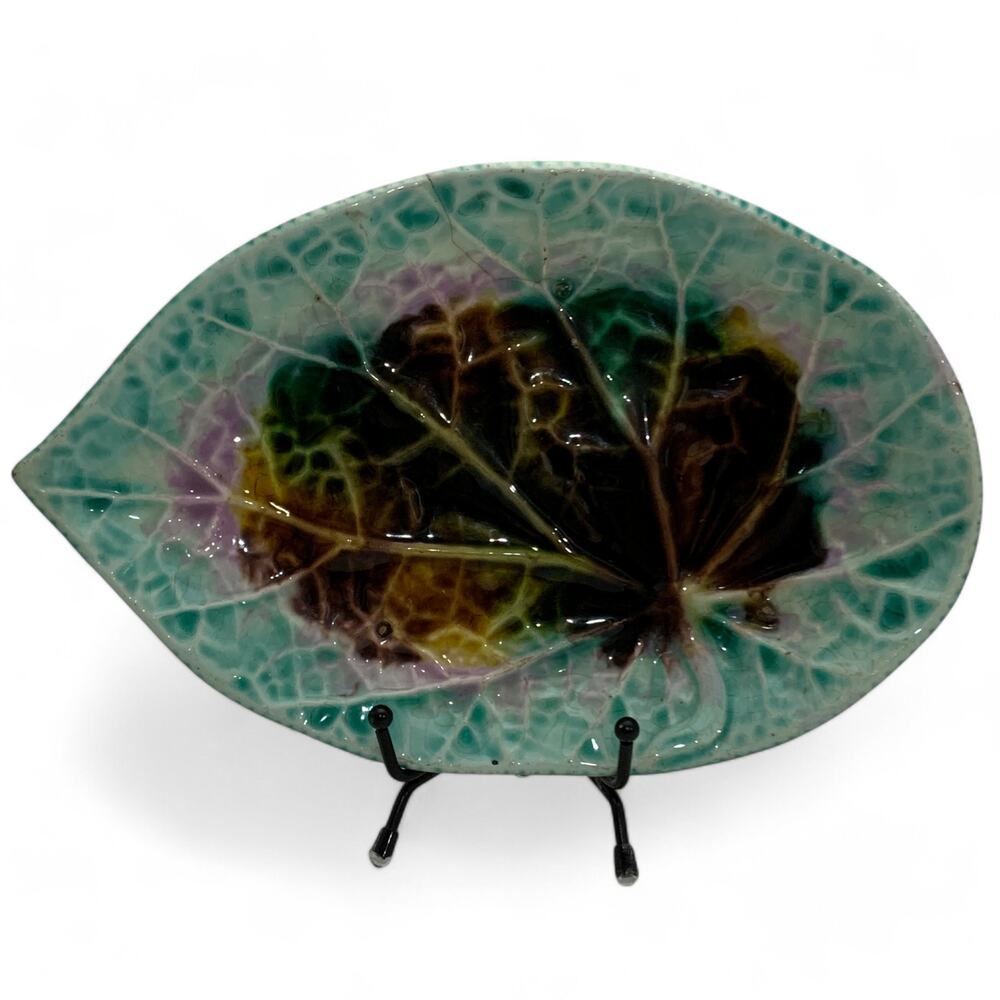 COPY - Antique English Majolica Begonia Leaf Tray Plate Adams & Bromley?? 19th …
